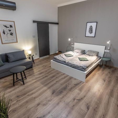 Design Studios Downtown Budapest Bagian luar foto