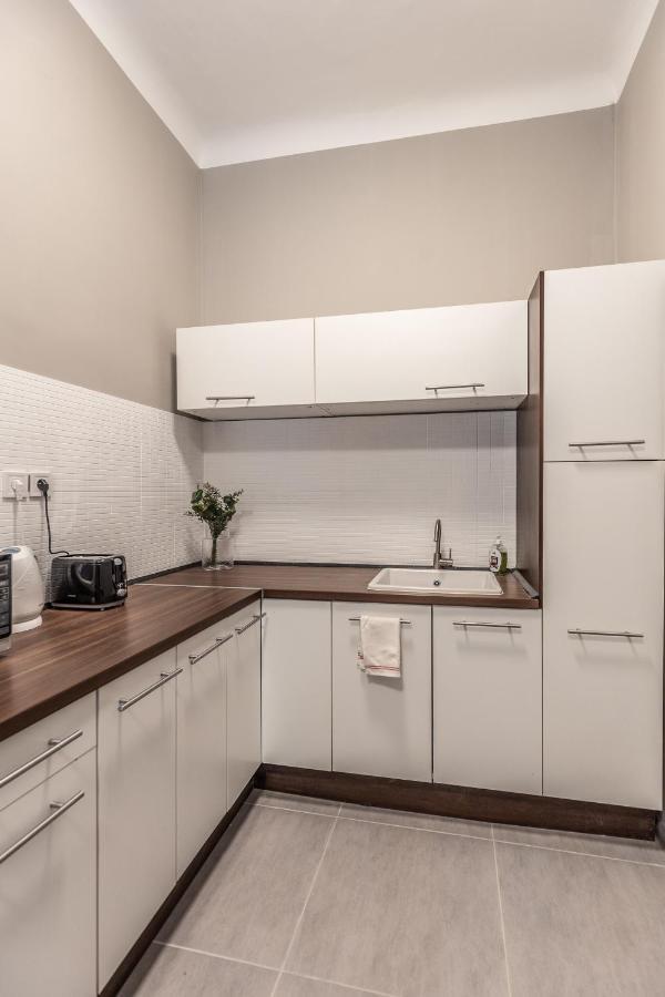 Design Studios Downtown Budapest Bagian luar foto