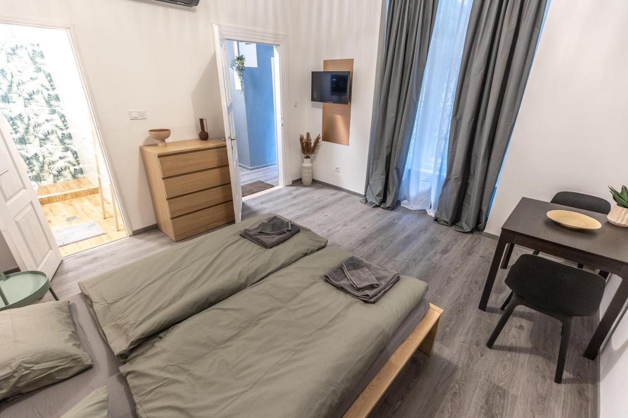 Design Studios Downtown Budapest Bagian luar foto