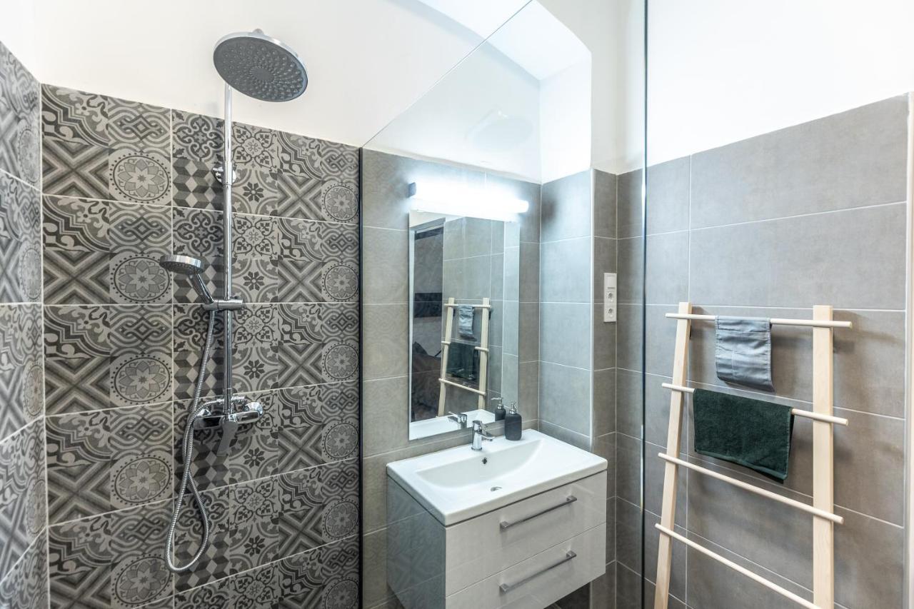 Design Studios Downtown Budapest Bagian luar foto