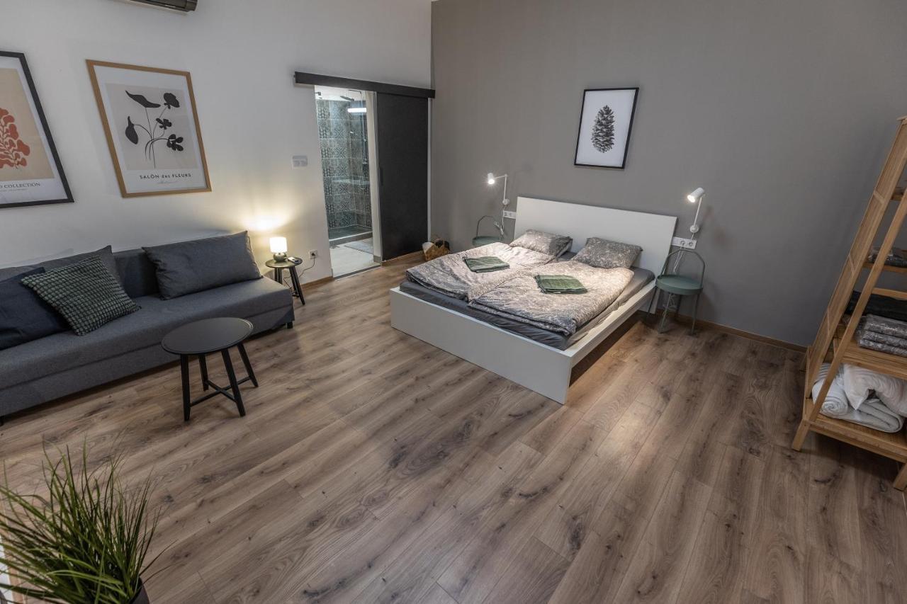 Design Studios Downtown Budapest Bagian luar foto