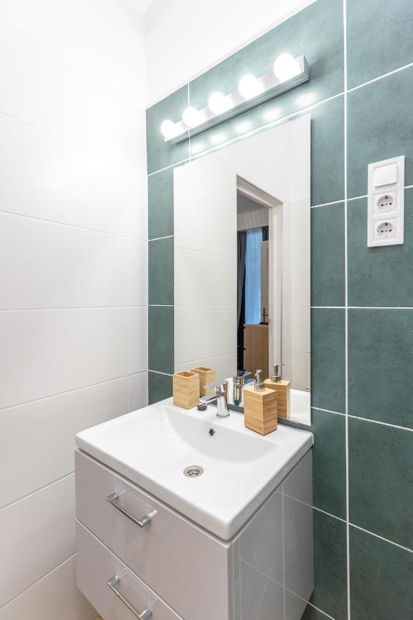 Design Studios Downtown Budapest Bagian luar foto